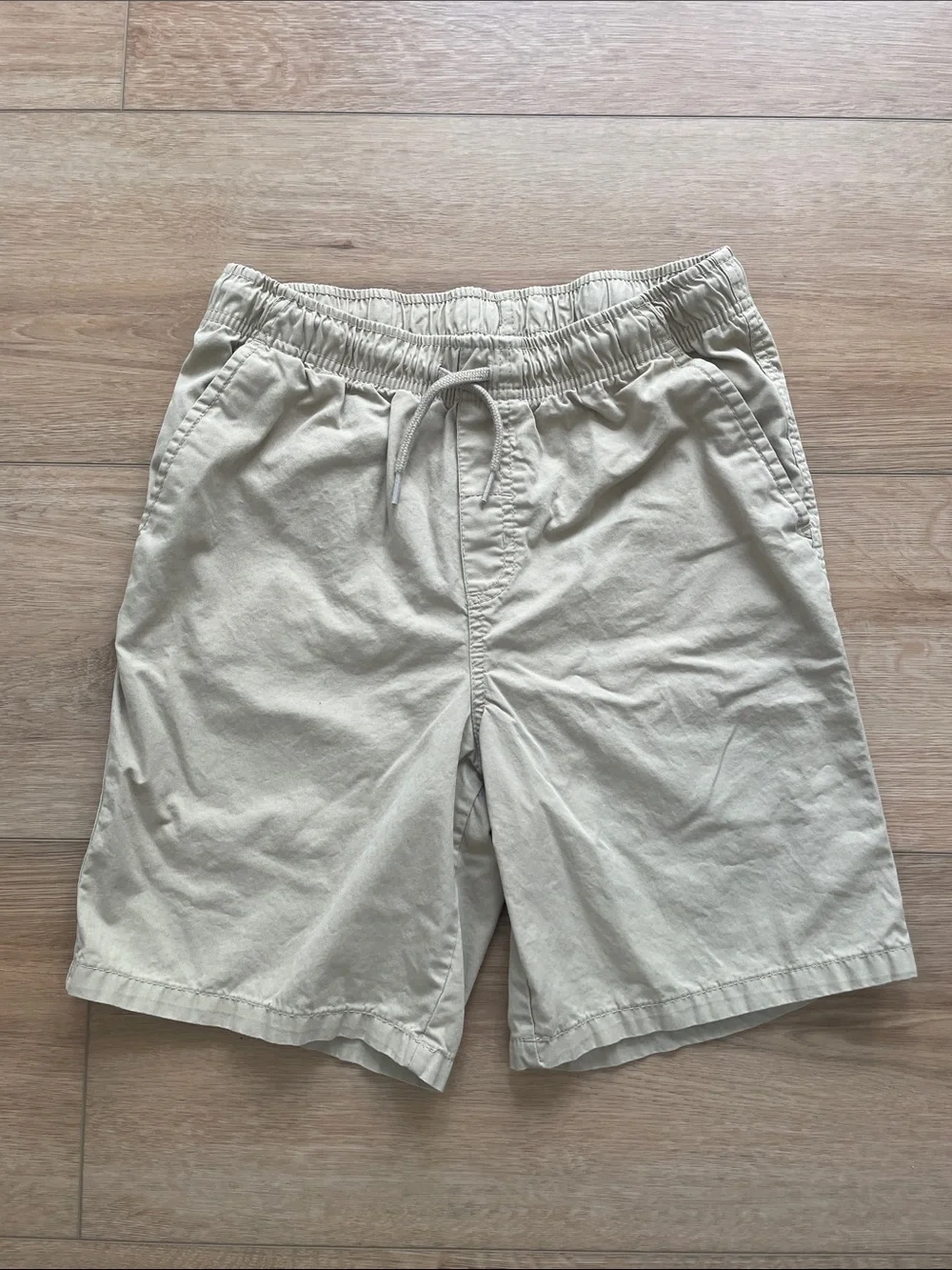 Cat & Jack Boys 14, Drawstring Shorts in Light Khaki